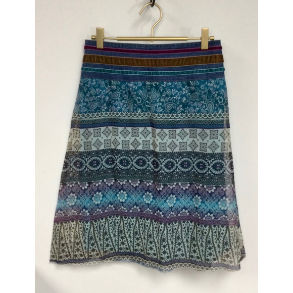Vintage Women's Speechless Skirt Size 10.5 or medium Blue Multi-color - Picture 2 of 10